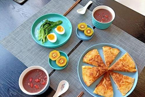 网友爆料玉林早餐店视频,传统美食魅力四溢,网友热议 第2张 网友爆料玉林早餐店视频,传统美食魅力四溢,网友热议 第2张